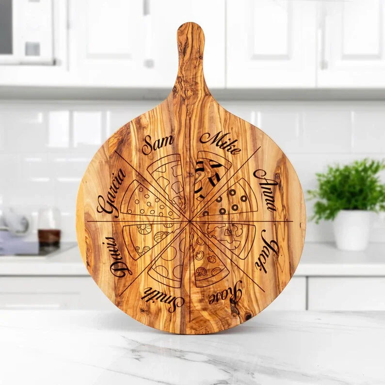Custom engraved olive wood pizza board – a must-have for family gatherings