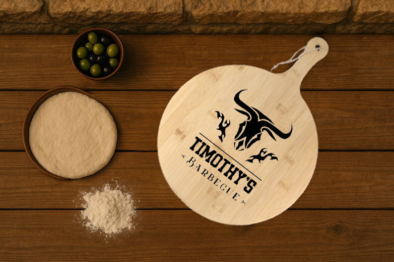 Pizza peel can be personalized with engraving for family gifts