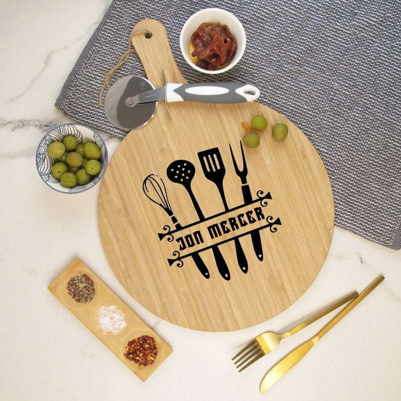 Pizza peel can be personalized with engraving for family gifts