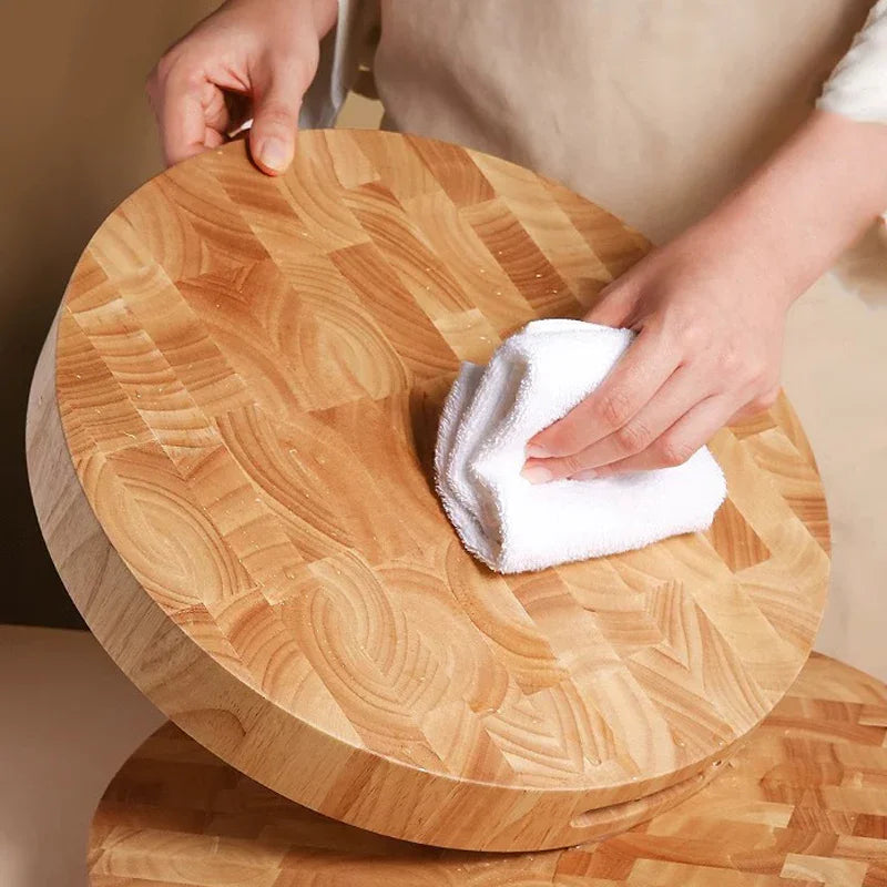 Round thick oak cutting board can be personalized engraving